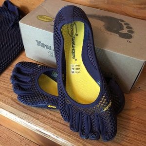 NEW! Vibram Vi-b Cross-Trainer/Yoga (38/7-7.5)
